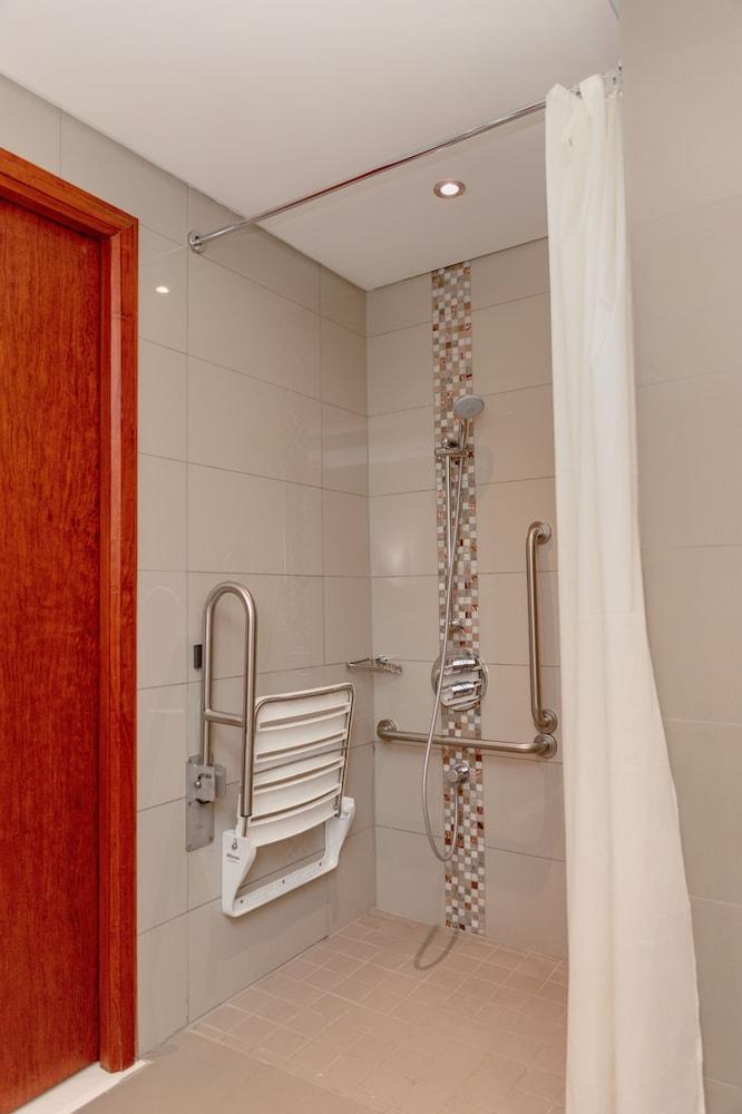Hilton Garden Inn Society Business Park Лусака Екстериор снимка